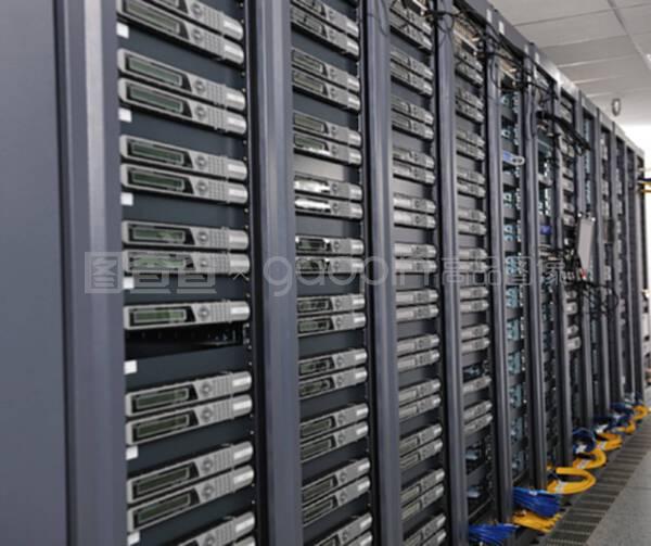 網(wǎng)絡(luò)服務(wù)器室 數(shù)據(jù)中樞與網(wǎng)絡(luò)服務(wù)的核心樞紐